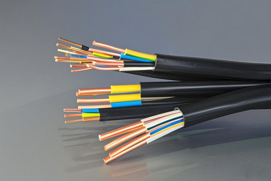 佳成主要从事什么业务？